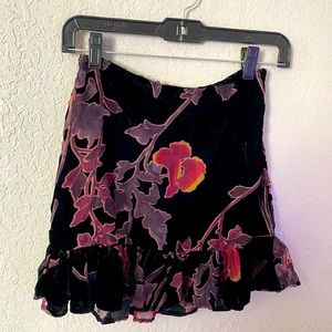 PacSun Velvet Skirt Size XS